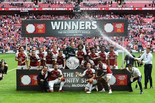 Arsenal Celebrate FA Community Shield Win Against Chelsea (2017-18)