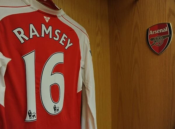 Arsenal Dressing Room: Aaron Ramsey's Shirt Awaits Before Arsenal vs Sunderland (2015-16)