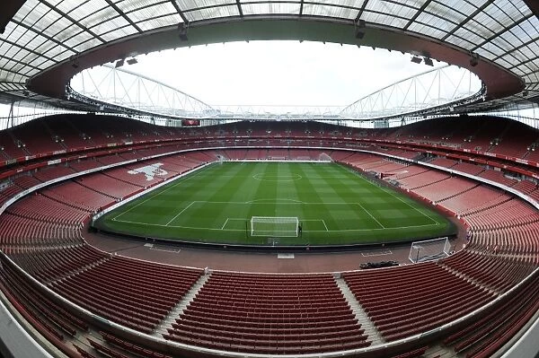 Arsenal at Emirates Stadium: Premier League Clash Against Stoke City, 2015-16