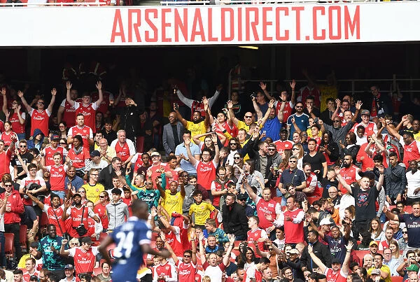Arsenal Fans at Emirates Cup: Arsenal vs. Olympique Lyonnais (2019)