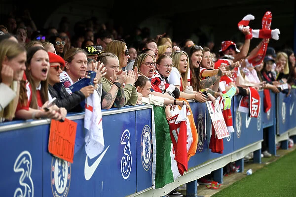 Arsenal Fans United: FA Women's Super League Showdown - Chelsea vs. Arsenal, Kingston upon Thames 2023