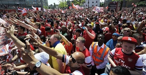 Arsenal FC: 2014 FA Cup Victory Parade - Champions Celebrate with the Trophy