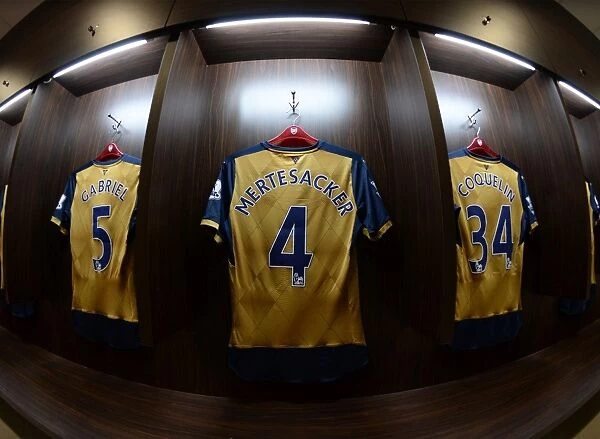 Arsenal FC: Gabriel, Mertesacker, and Coquelin Prepare for Arsenal v Singapore XI Match