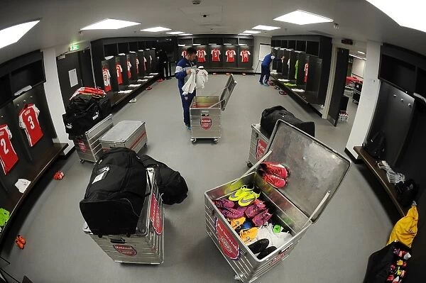 Arsenal FC: Preparing for FA Cup Semi-Final at Wembley - Laying Out the Kit