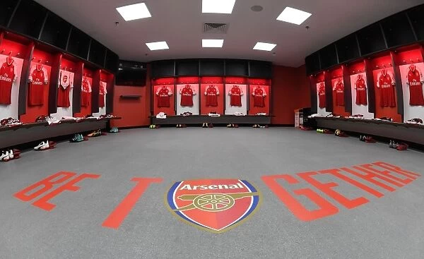 Arsenal FC: Unity in the Changing Room Before the FA Community Shield (Arsenal vs. Chelsea, 2017-18)