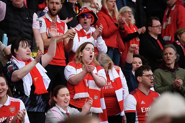 Arsenal FC: Unwavering Support in FA Women's Super League Clash - Tottenham Hotspur vs. Arsenal, London 2023