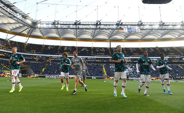 Arsenal FC Warm-Up Ahead of Eintracht Frankfurt Clash in Europa League Group Stage