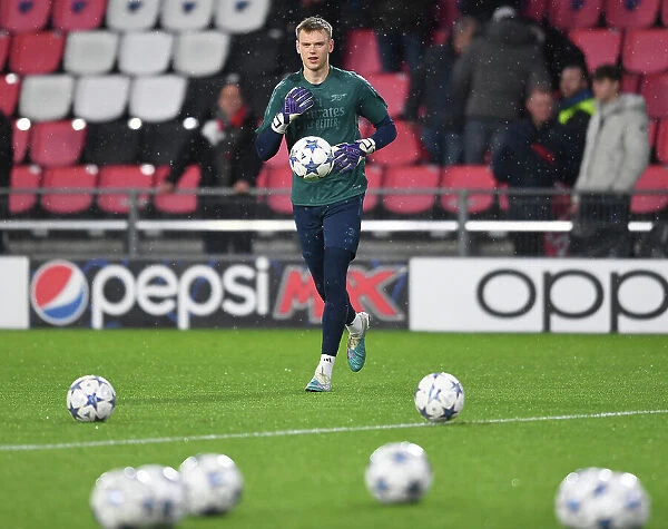 Arsenal FC's Karl Hein Warming Up Ahead of PSV Eindhoven Clash in 2023-24 UEFA Champions League
