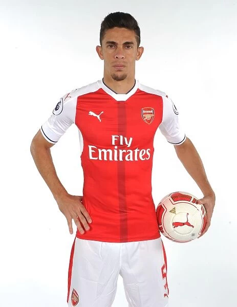 Arsenal First Team 2016-17: Gabriel's Photocall