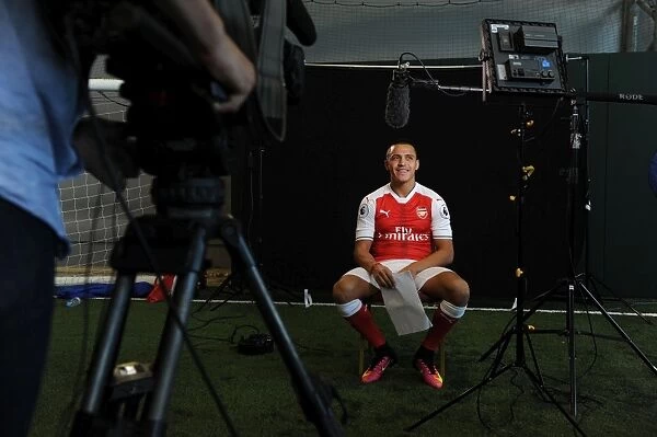 Arsenal Football Club: 2016-17 First Team - Alexis Sanchez's Portrait