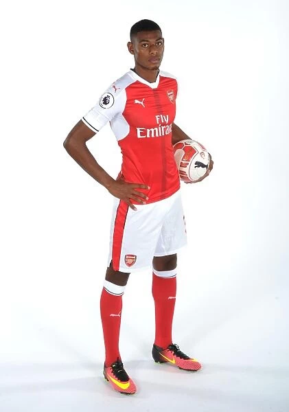 Arsenal Football Club: Jeff Reine-Adelaide at 2016-17 First Team Photocall