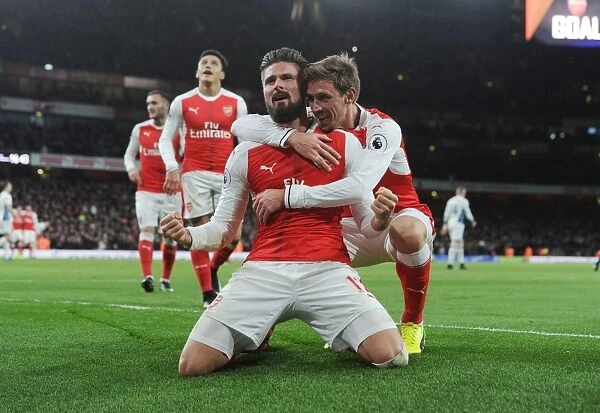 Arsenal: Giroud and Monreal Celebrate Goal Against West Brom (2016-17)