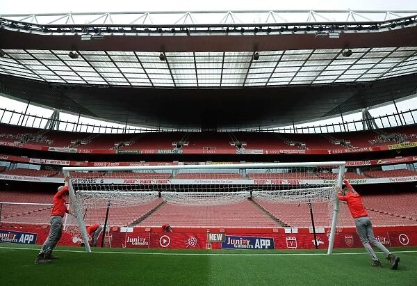 Arsenal Groundsman Prepares Emirates Stadium for Arsenal v Sunderland Premier League Match