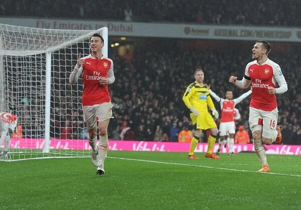 Arsenal: Koscielny and Ramsey Celebrate Goal Against Newcastle United (2015-16)