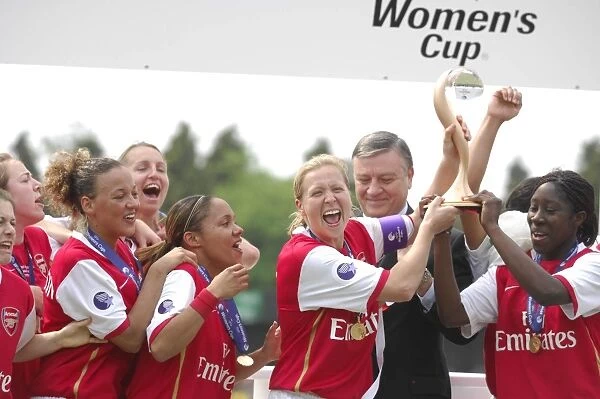 Arsenal Ladies Lift UEFA Women's Cup: 2006-07 Final (1-0 Agg.) - Arsenal vs. UMEA IK