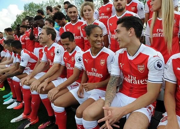 Arsenal Unified: 1st Team Squad Gathering (Rachel Yankey with Hector Bellerin)
