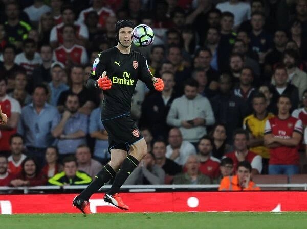Arsenal vs Chelsea: Petr Cech's Thrilling Save Display at Emirates Stadium (2016-17)