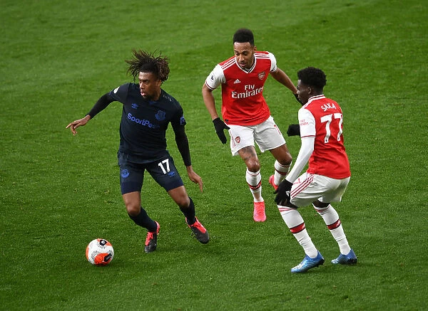 Arsenal vs Everton: Aubameyang and Saka Clash in Intense Premier League Showdown