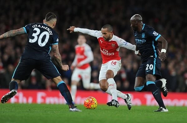 Arsenal vs Manchester City: Walcott's Battles with Otamendi and Mangala (2015-16)