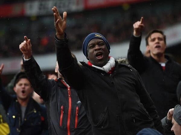 Arsenal vs. Tottenham: Passionate Arsenal Fan at Emirates Stadium