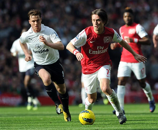 Arsenal vs. Tottenham: Rosicky vs. Parker Clash in the 2011-12 Premier League