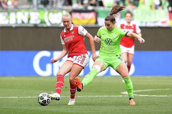 Arsenal vs. VfL Wolfsburg: A UEFA Women's Champions League Semi-Final Battle