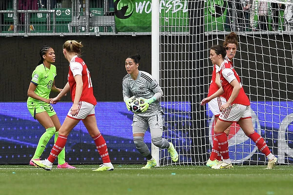Arsenal vs. VfL Wolfsburg: A UEFA Women's Champions League Semi-Final Battle