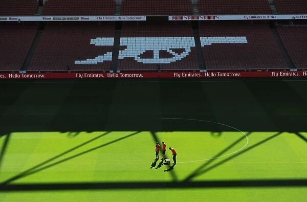 Arsenal vs. West Ham United: Pre-Match Pitch Preparation at Emirates Stadium (2015-16)