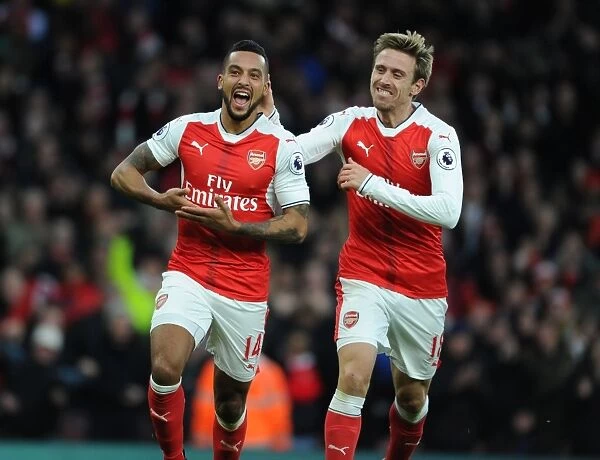 Arsenal: Walcott and Monreal Celebrate Goals Against AFC Bournemouth (2016 / 17)