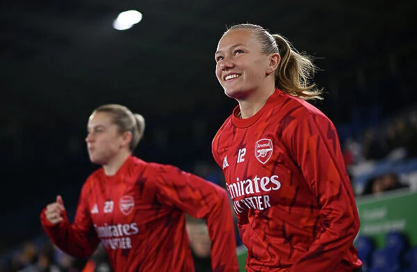 Arsenal Women Battle Leicester City in Barclays WSL Showdown at The King Power Stadium