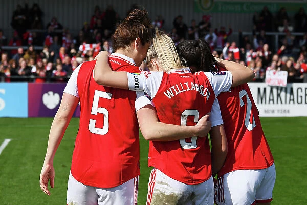 Arsenal Women Celebrate FA WSL Victory Over Manchester City