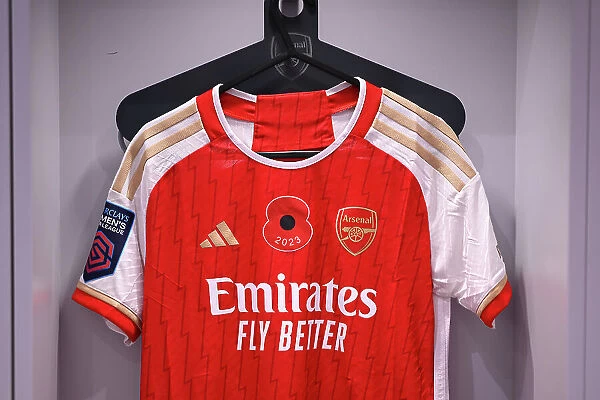 Arsenal Women Honor Remembrance Day with Poppy-Adorned Kits against Manchester City