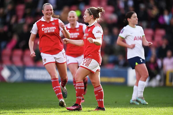 Arsenal Women Triumph Over Tottenham Hotspur in FA Women's Super League: Kim Little Scores the Third Goal