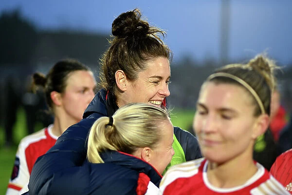 Arsenal Women Triumph Over West Ham United: Emotional Moment Between Jennifer Beattie and Beth Mead