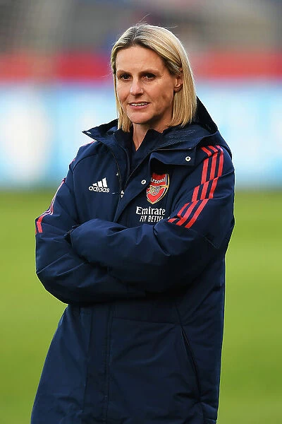Arsenal Women's Coach Kelly Smith Gears Up for Showdown Against Brighton & Hove Albion