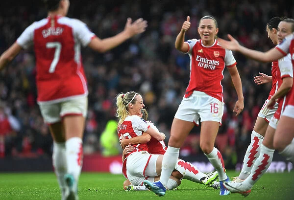Arsenal Women's Glory: Ilestedt Scores Double against Chelsea in 2023-24 Barclays Women's Super League