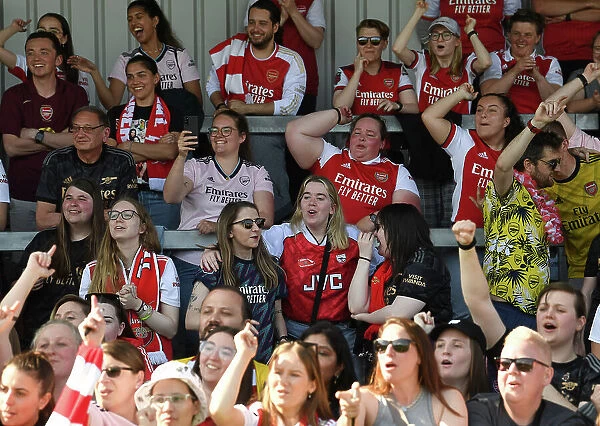 Arsenal Women's Historic FA WSL Victory: Celebrating with Passionate Fans