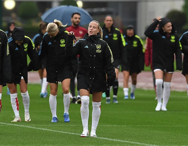 Arsenal Women's Team 2023-24: Beth Mead and the Squad in Action