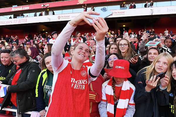 Arsenal Women's Team: Alessia Russo Celebrates with Fans after Arsenal v Aston Villa Match, 2023-24