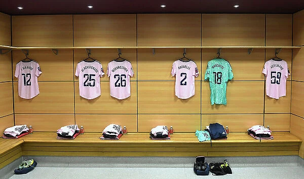 Arsenal Women's Team Prepares for Aston Villa Match in Barclays FA WSL