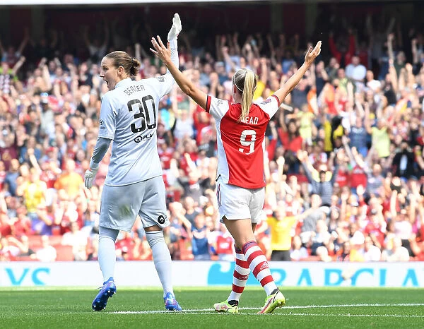 Arsenal Women's Triumph: Beth Mead Scores Third Goal Against Chelsea in FA WSL Match