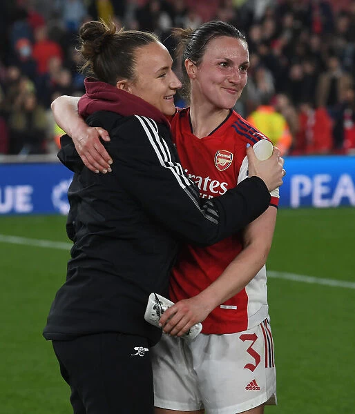 Arsenal Women's UEFA Champions League Triumph: A Heartwarming Moment of Victory over VfL Wolfsburg