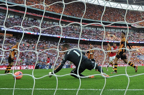 Arsenal's Aaron Ramsey Scores Third Goal Against Hull City in FA Cup Final Victory