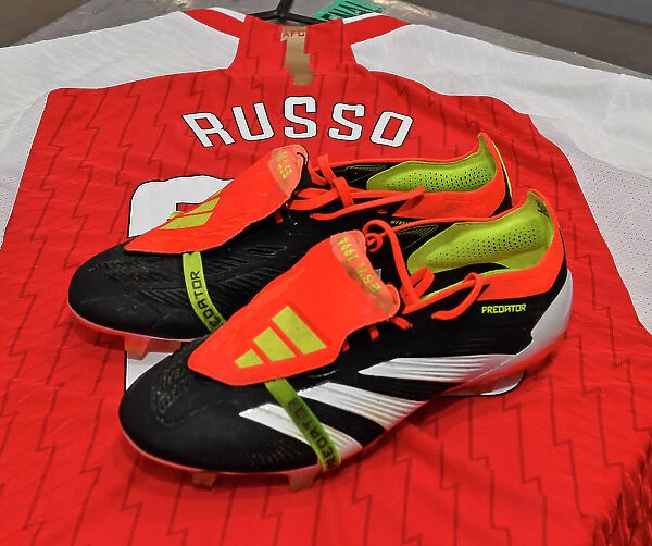 Arsenal's Alessia Russo Gears Up for Everton Clash in New Adidas Boots