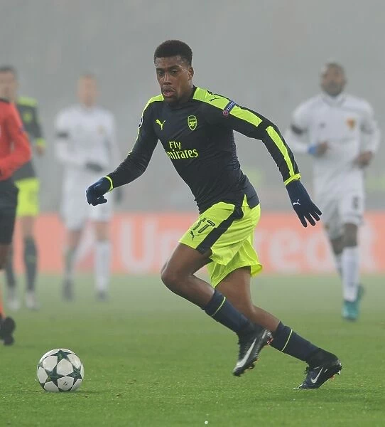 Arsenal's Alex Iwobi in Action during the FC Basel vs. Arsenal UCL Match, 2016-17