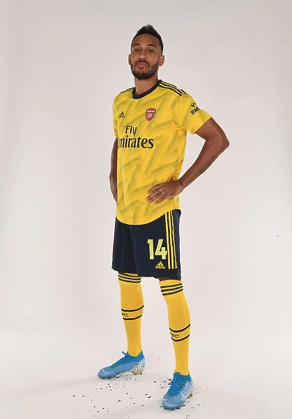 Arsenal's Aubameyang at 2019-2020 Photocall