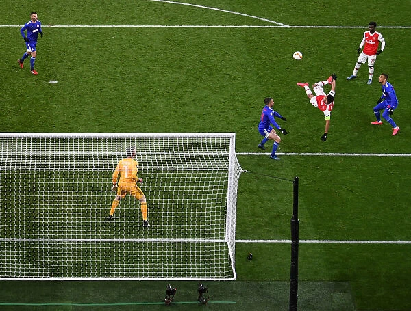 Arsenal's Aubameyang Scores Decisive Goal: Europa League Victory over Olympiacos