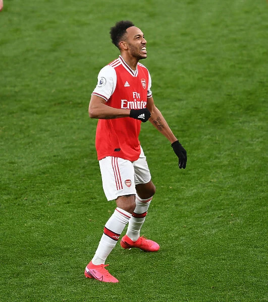 Arsenal's Aubameyang Scores His Second Goal Against Everton at Emirates Stadium (2019-20)
