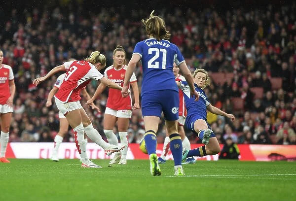 Arsenal's Beth Mead Scores First Goal: Arsenal Women Triumph Over Chelsea Women in Barclays WSL Clash at Emirates Stadium (December 2023)