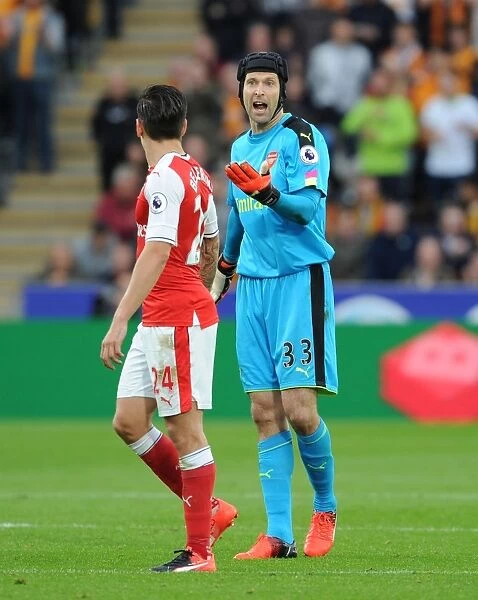 Arsenal's Cech and Bellerin in Action: Hull City vs Arsenal (2016-17)